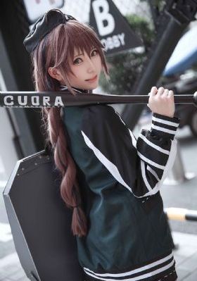 小雪被老师抱到仓库里面视频_BD韩语免费高清观看