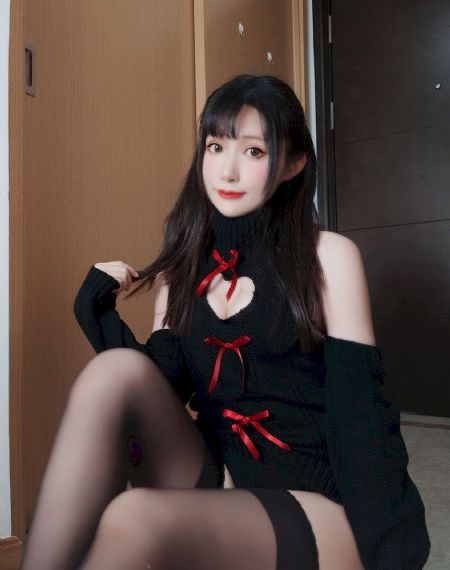 被黑人扒开双腿猛进的小说_1080P免费观看